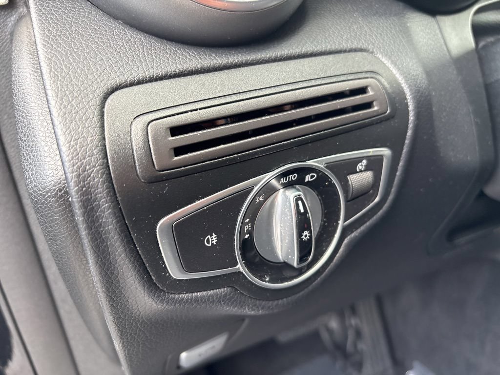 Used 2016 Mercedes-Benz GLC 300 4MATIC image 17