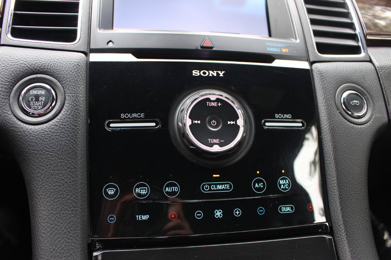 Used 2019 Ford Taurus Limited FWD image 27