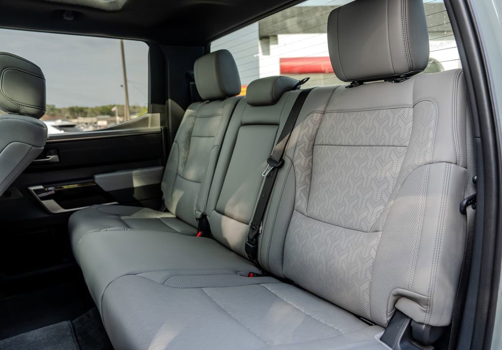 Used 2025 Toyota Tundra Limited image 31