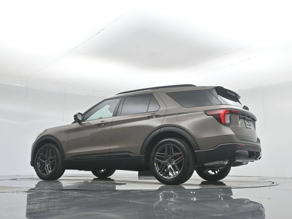 New 2026 Ford Explorer ST-Line w/ ST-Line Street Pack RWD image 54