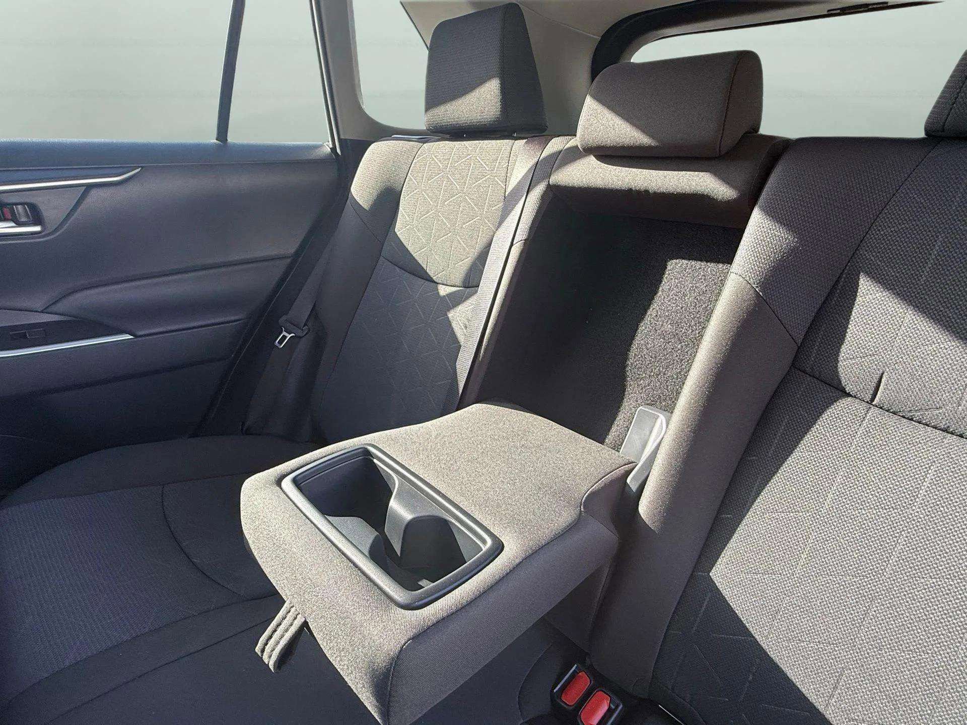 Used 2025 Toyota RAV4 XLE w/ Convenience Package FWD image 30