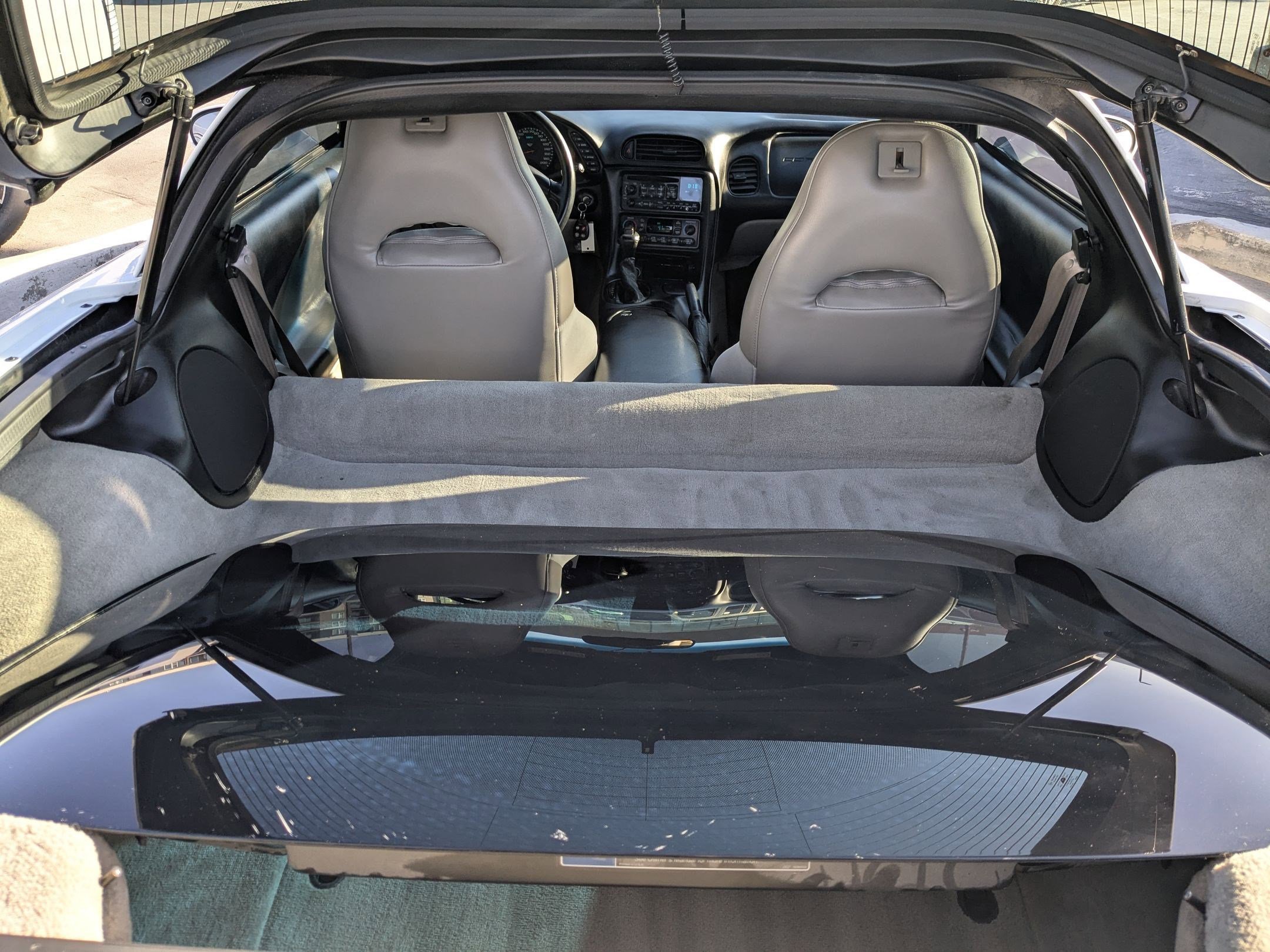 Used 1999 Chevrolet Corvette Coupe w/ Roof Pkg image 26