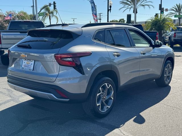 New 2026 Chevrolet Trax LT FWD image 5