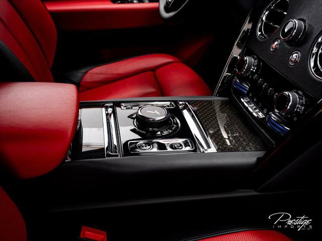 Used 2022 Rolls-Royce Cullinan Black Badge AWD/4WD image 45