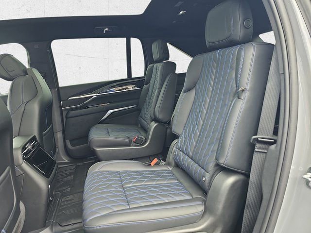 New 2026 Cadillac Escalade IQ Sport 1 w/ LPO, ONYX Package image 17