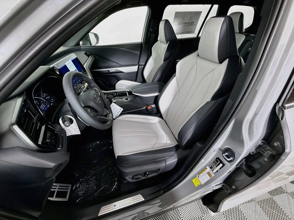 New 2026 Lexus TX 500h AWD w/ Technology Package image 16