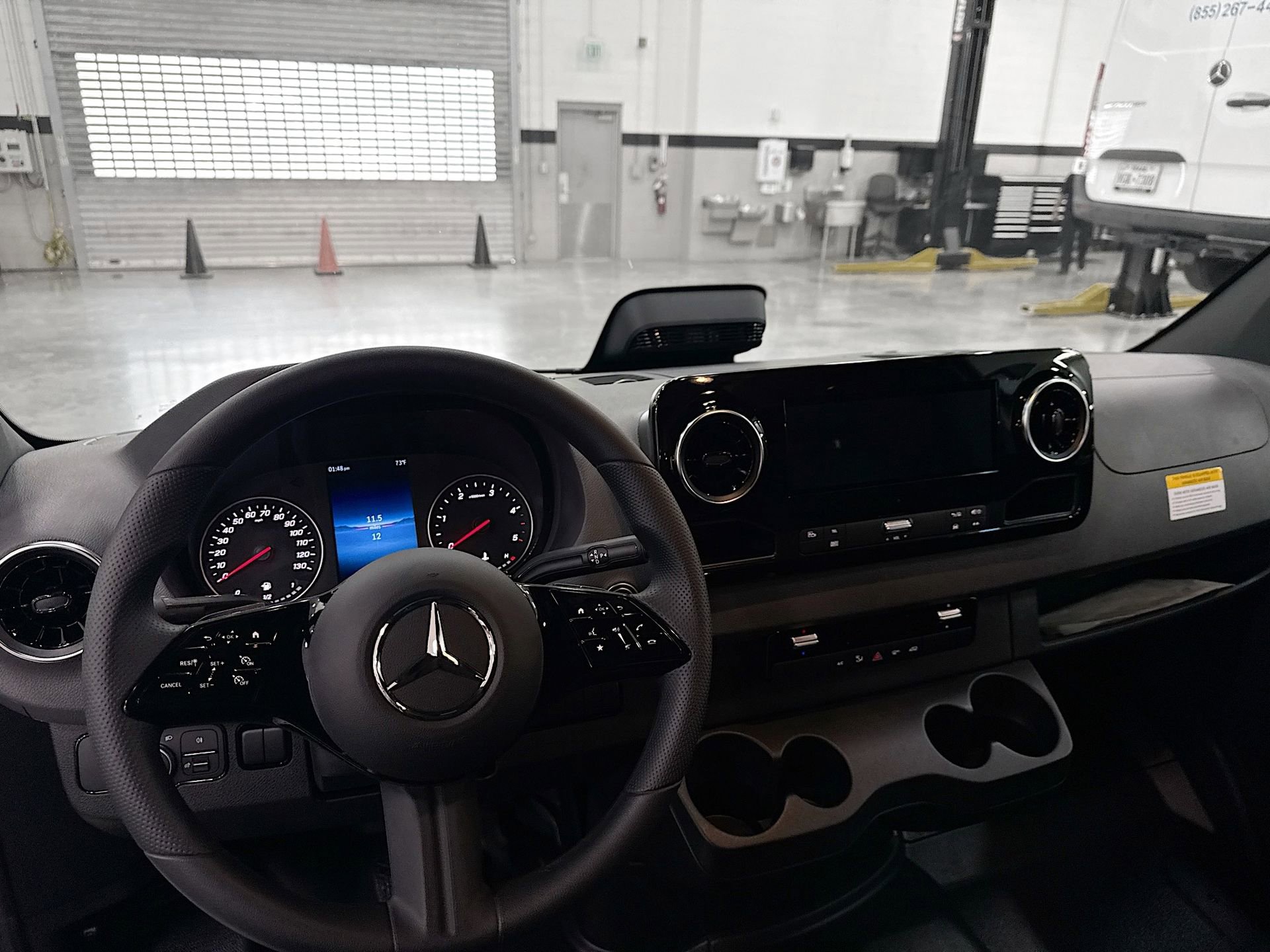 Used 2026 Mercedes-Benz Sprinter 2500 image 22
