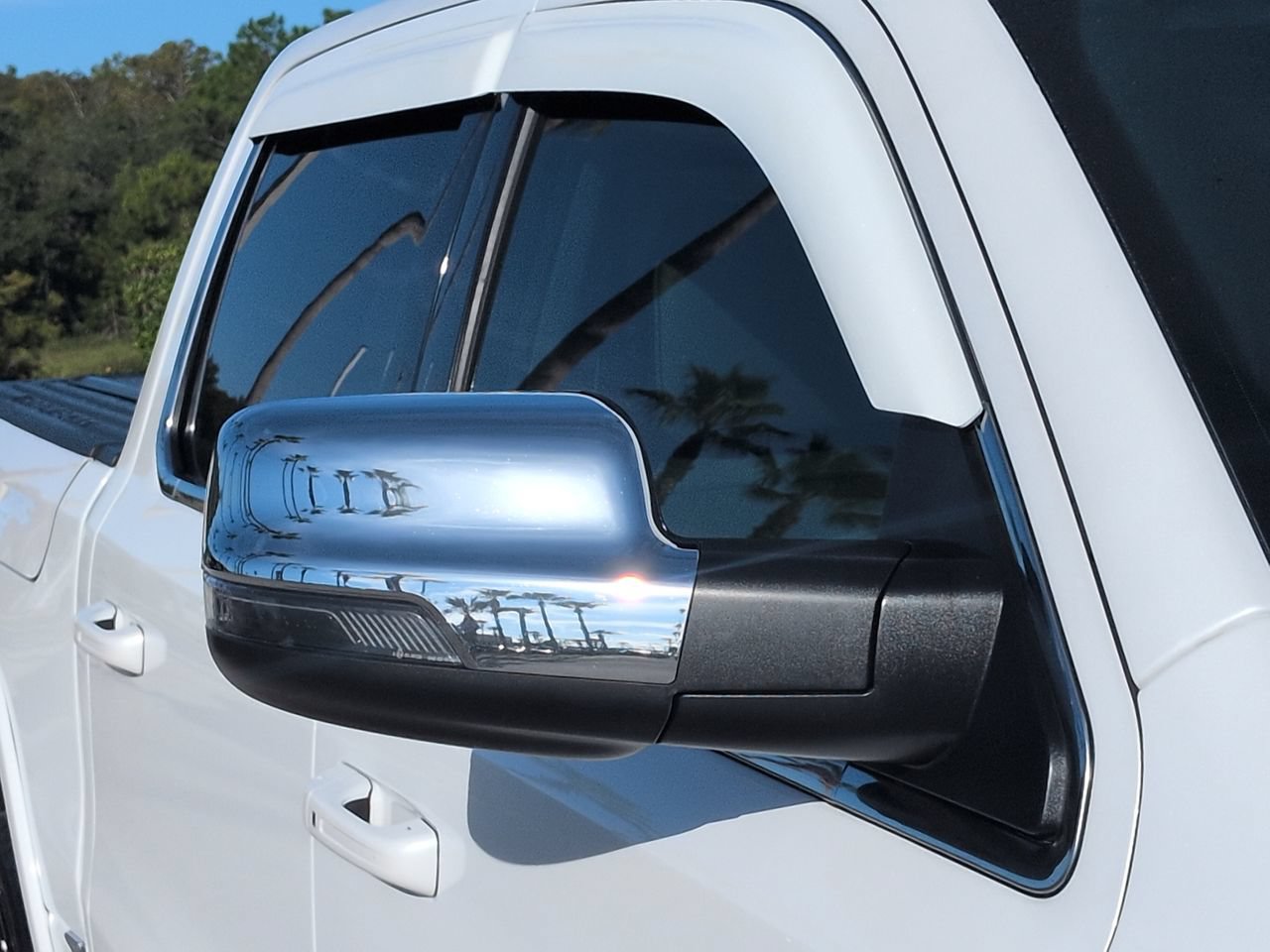 Used 2023 RAM 1500 Limited AWD/4WD image 11