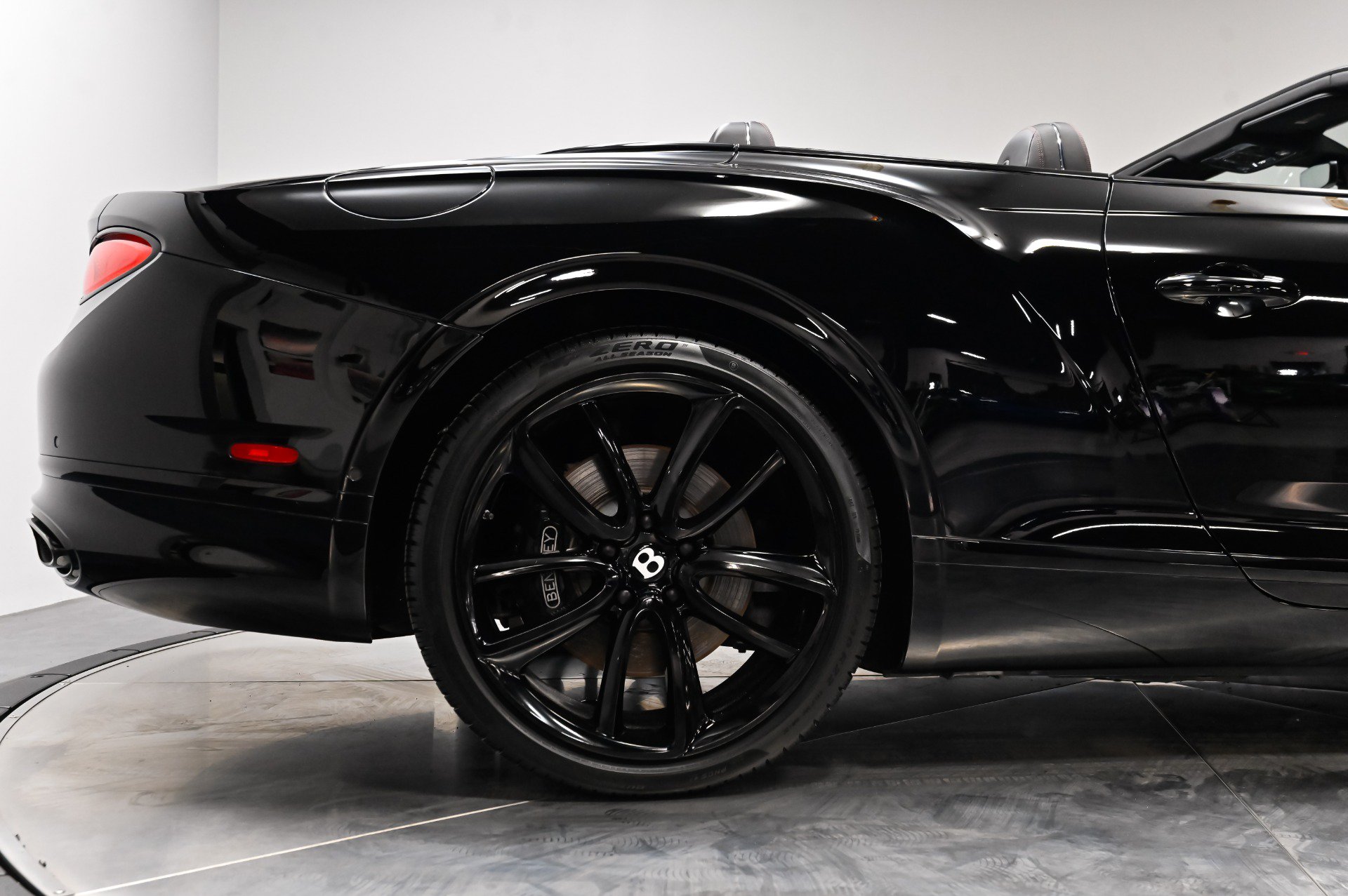 Used 2020 Bentley Continental GT w/ First Edition Specification AWD/4WD image 23