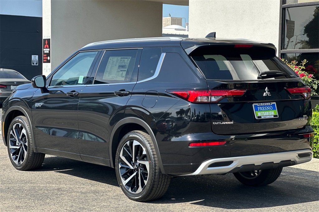New 2025 Mitsubishi Outlander SEL image 7