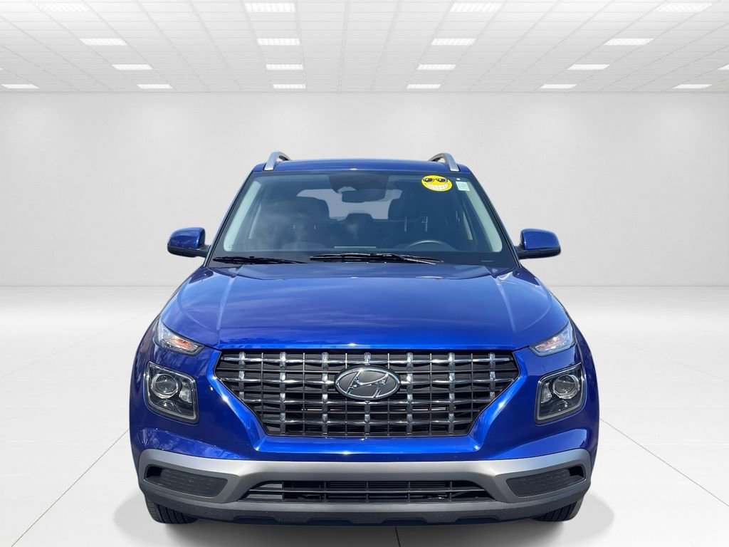 New 2026 Hyundai Venue SEL FWD video 2