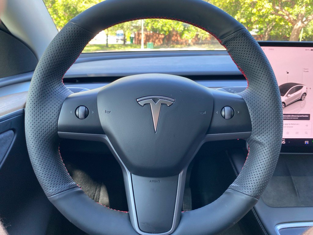 Used 2023 Tesla Model Y Long Range AWD/4WD image 25