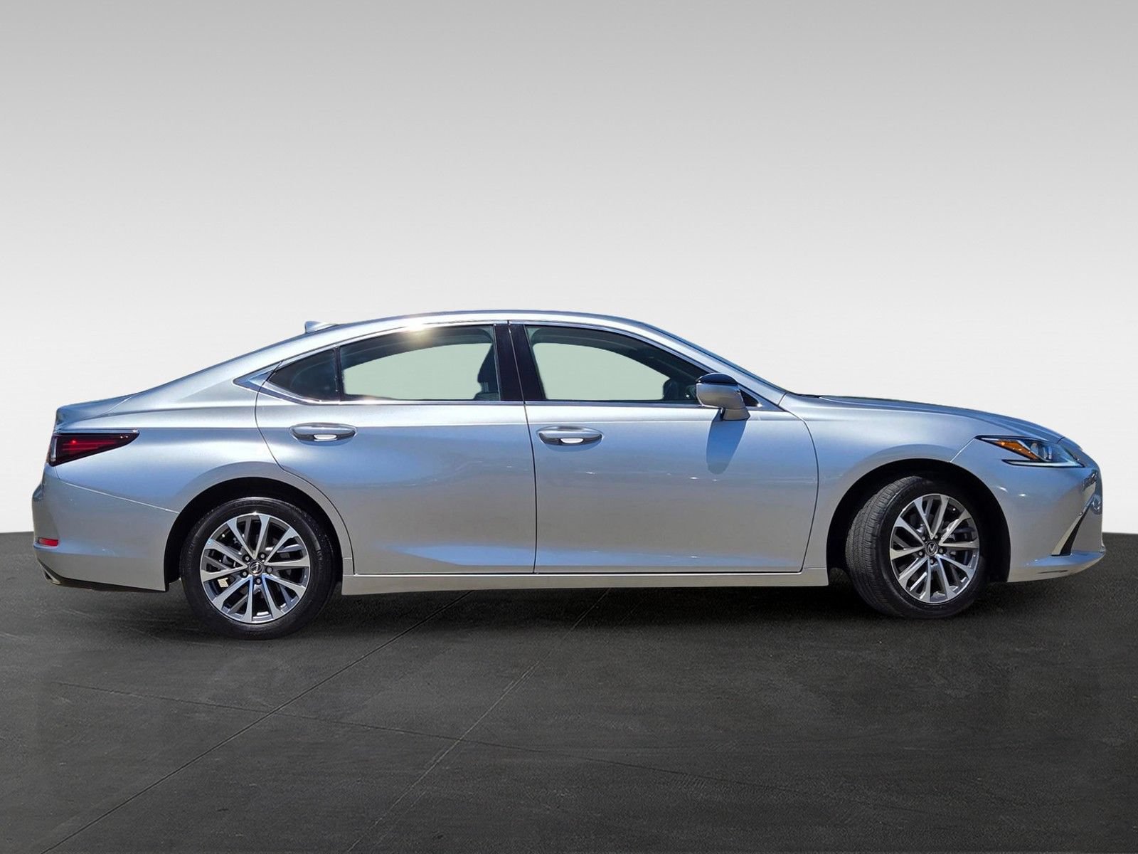 Used 2024 Lexus ES 350 w/ Accessory Package (Z1) FWD image 3