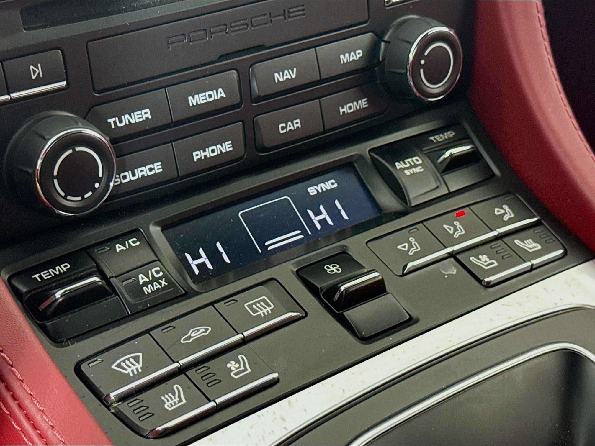 Certified 2024 Porsche 718 Boxster image 19