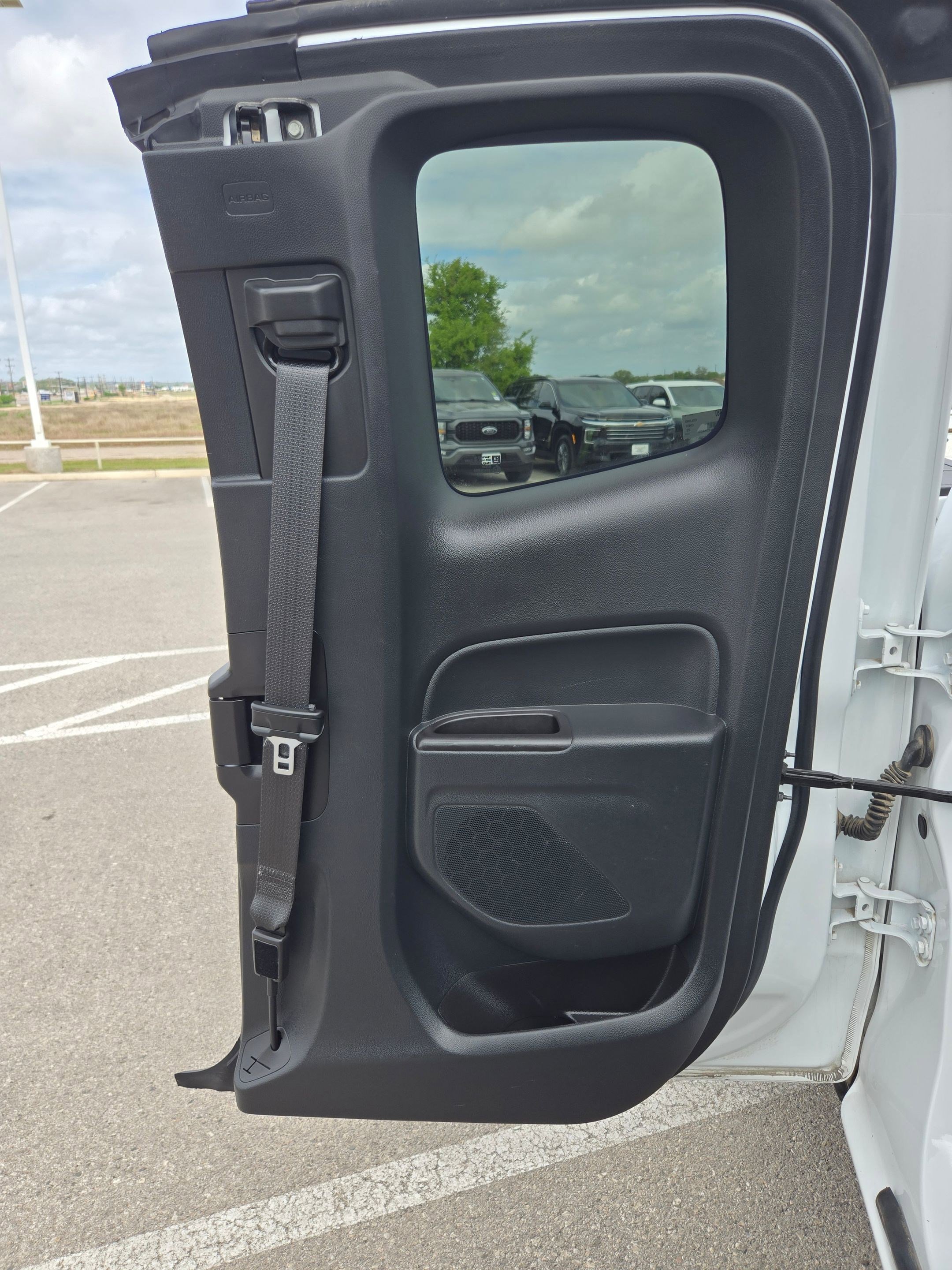 Used 2022 Chevrolet Colorado W/T RWD image 19