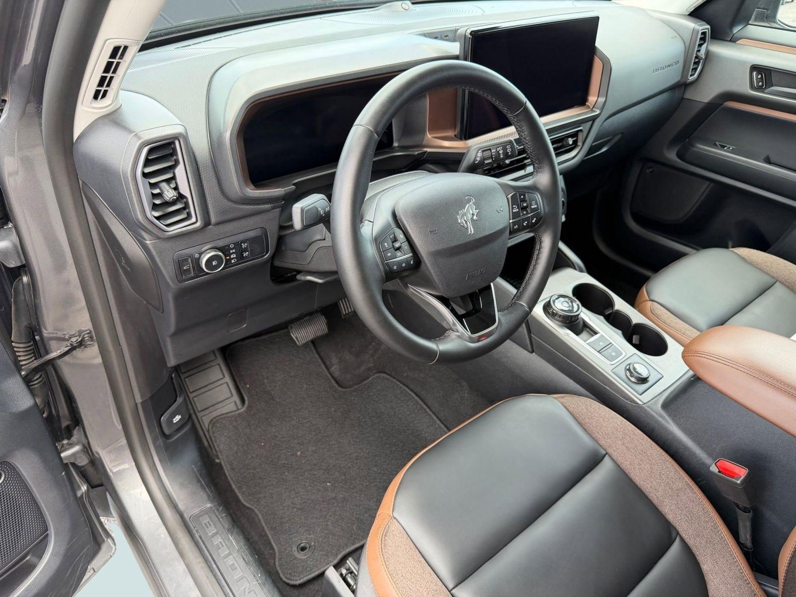 Used 2025 Ford Bronco Sport Outer Banks w/ Outer Banks Tech Package+ AWD/4WD image 7