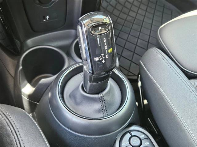 Used 2024 MINI Cooper S FWD image 11
