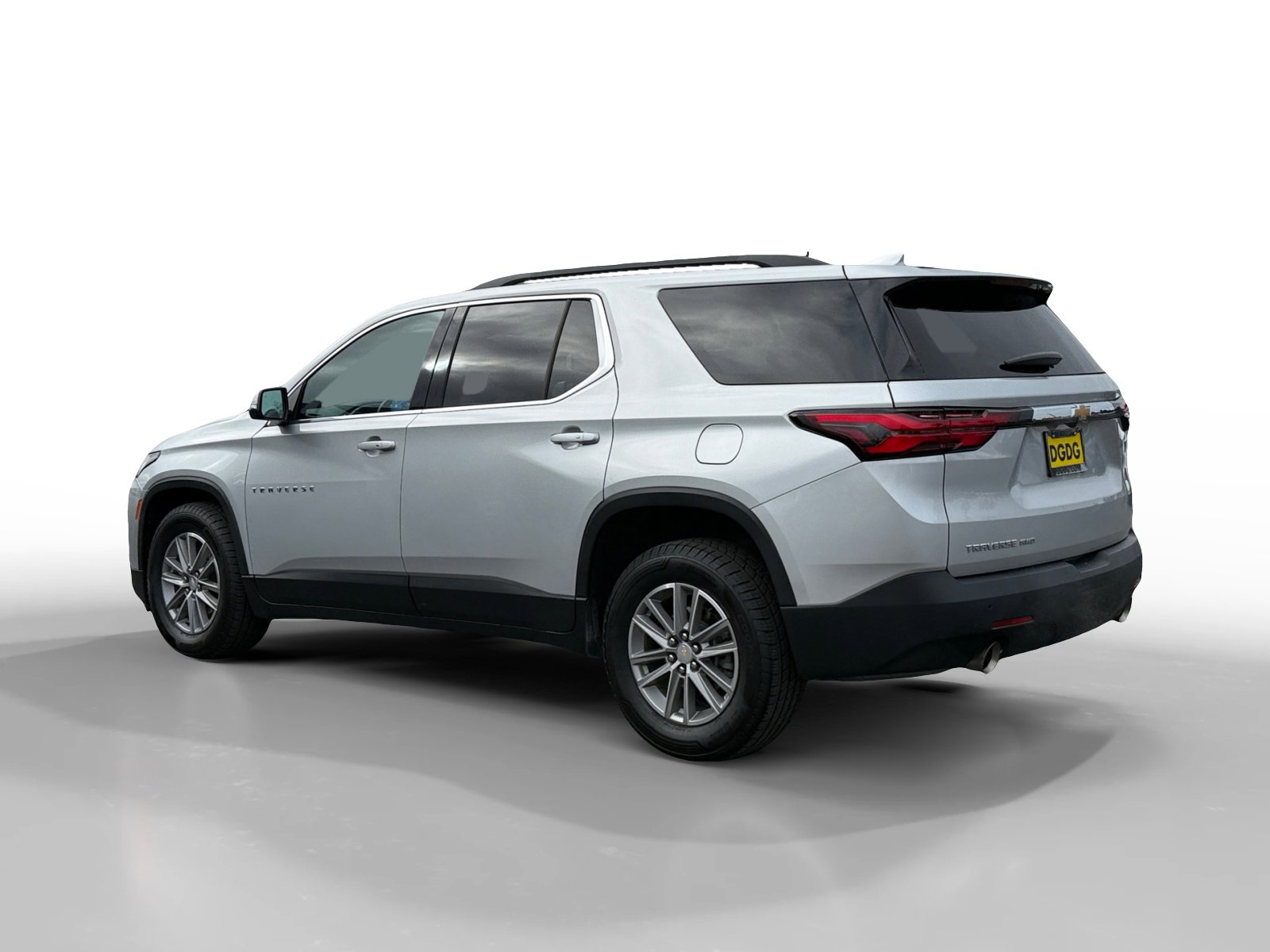 Used 2022 Chevrolet Traverse LT image 3