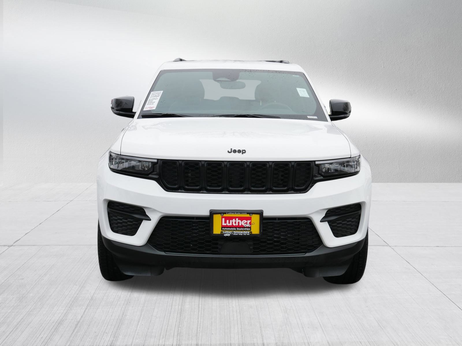 Used 2023 Jeep Grand Cherokee Altitude video 2