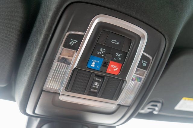 Used 2022 RAM 1500 Limited w/ Body-Colour Bumper Group image 39