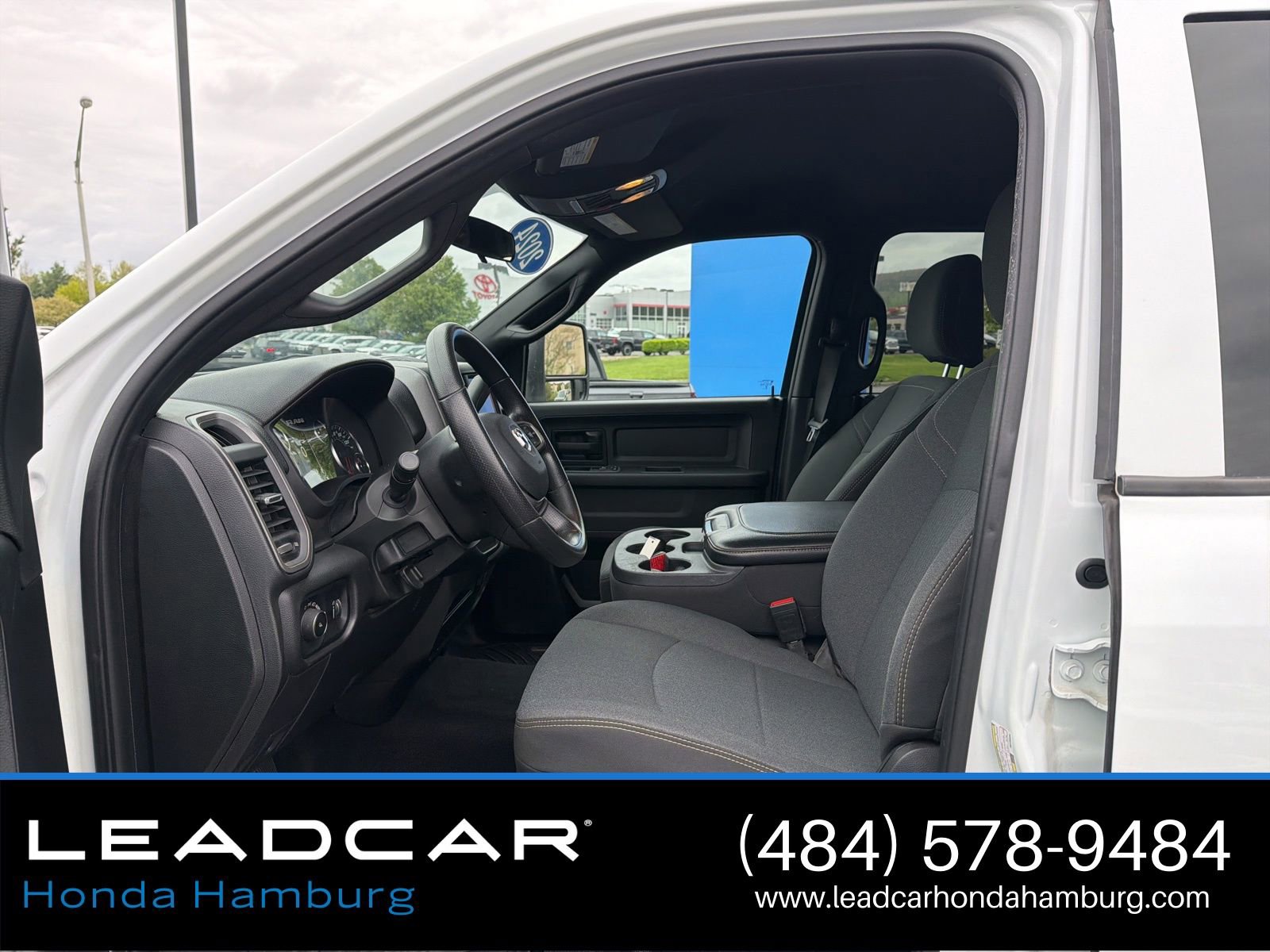 Used 2024 RAM 2500 Tradesman w/ Chrome Appearance Group AWD/4WD image 10