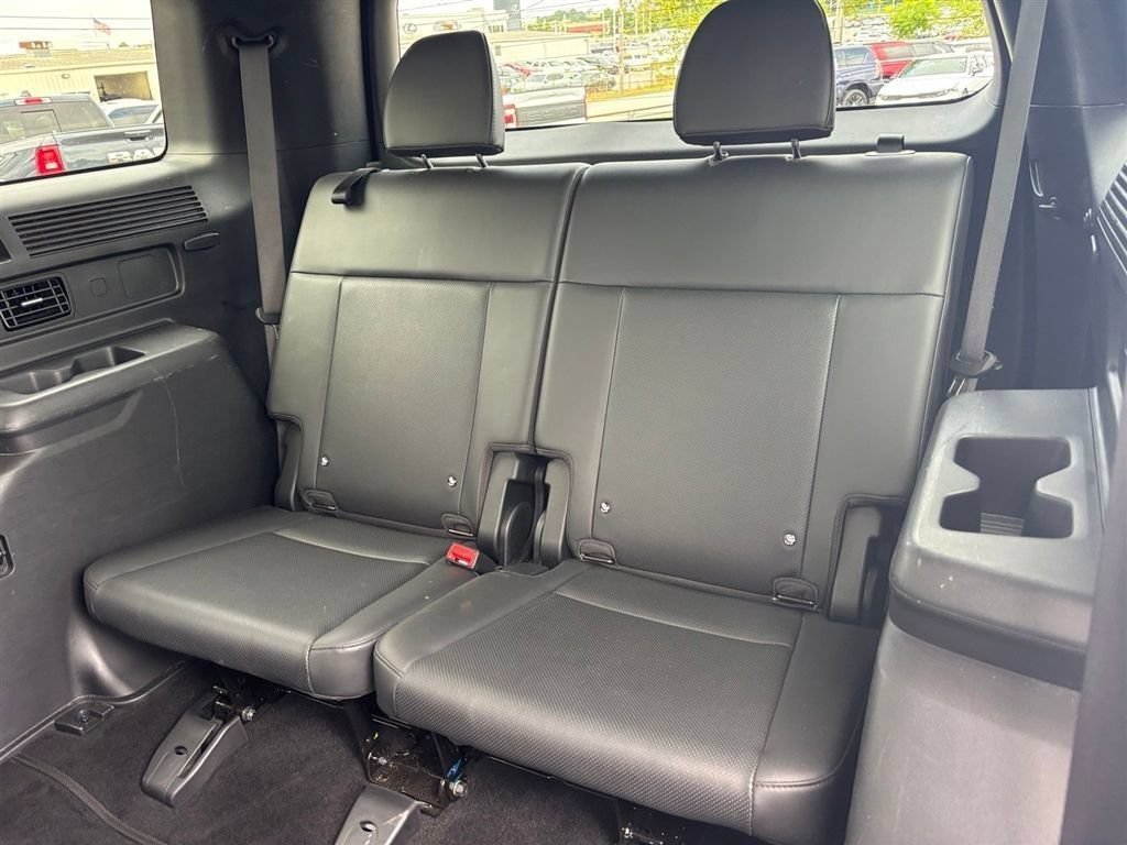 Used 2025 Hyundai Santa Fe SEL FWD image 17
