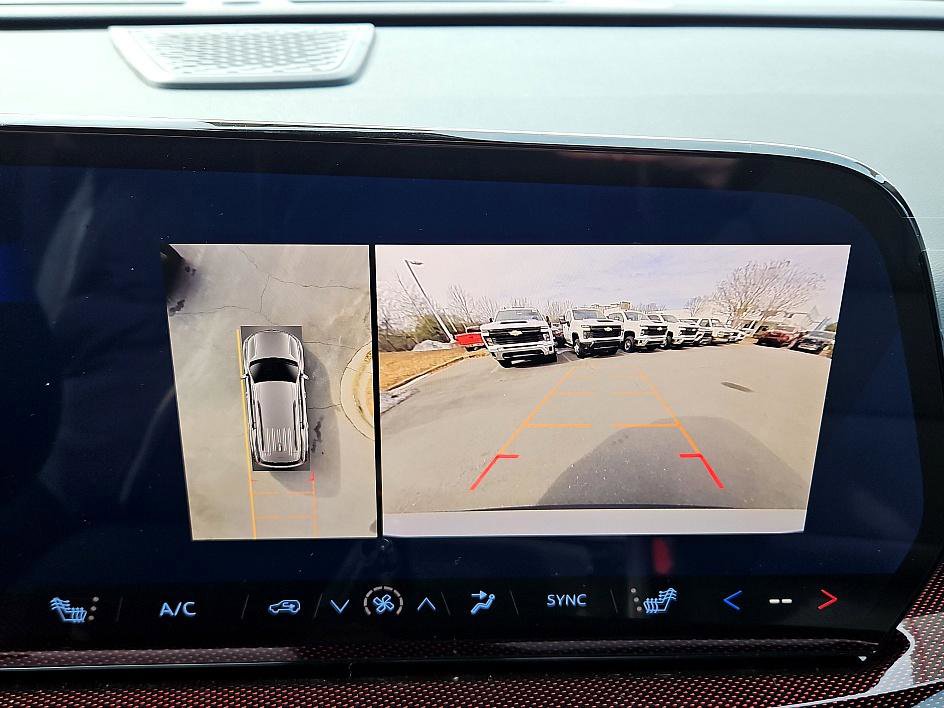 New 2026 Chevrolet Traverse Z71 w/ Enhanced Driving Package AWD/4WD image 20