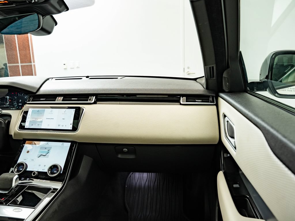 Used 2023 Land Rover Range Rover Velar R-Dynamic S AWD/4WD image 46