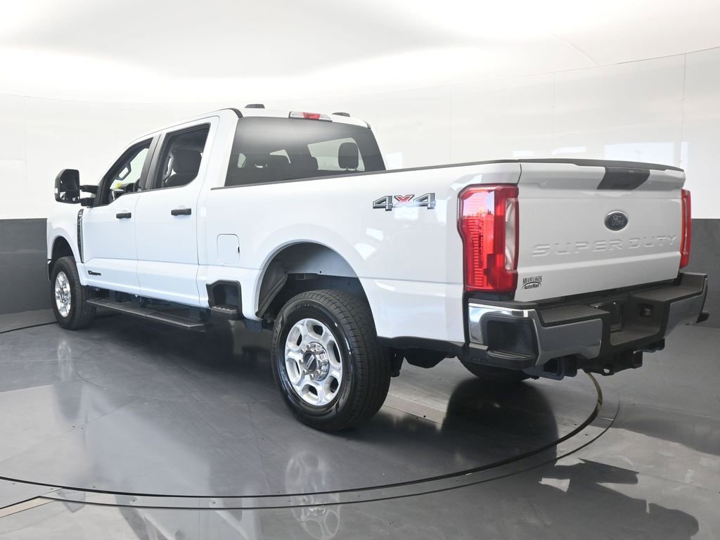 Used 2025 Ford F250 XLT image 4