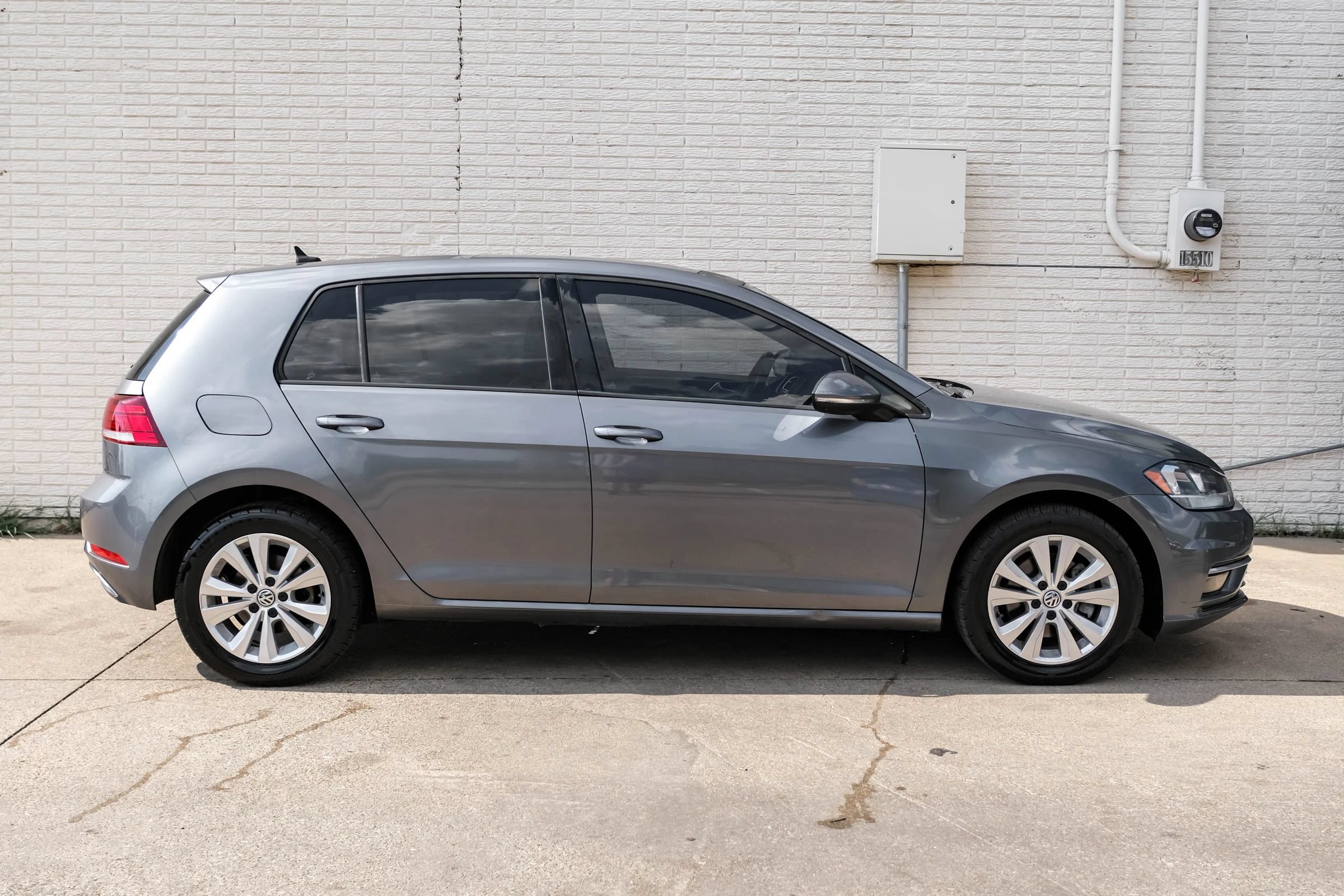 Used 2019 Volkswagen Golf SE FWD image 7