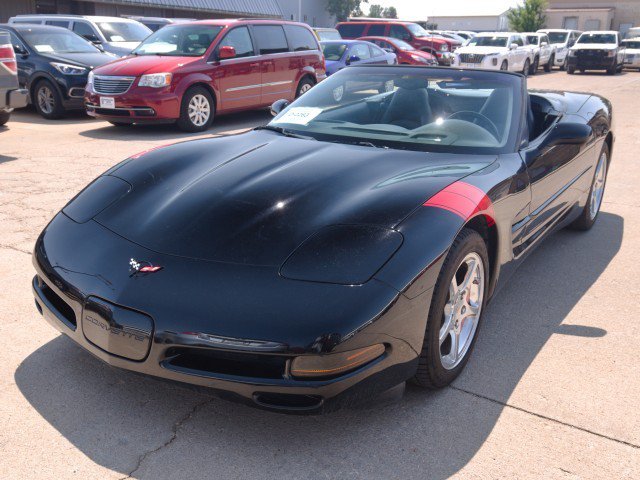Used 2002 Chevrolet Corvette Convertible w/ Preferred Equipment Group2 RWD image 12