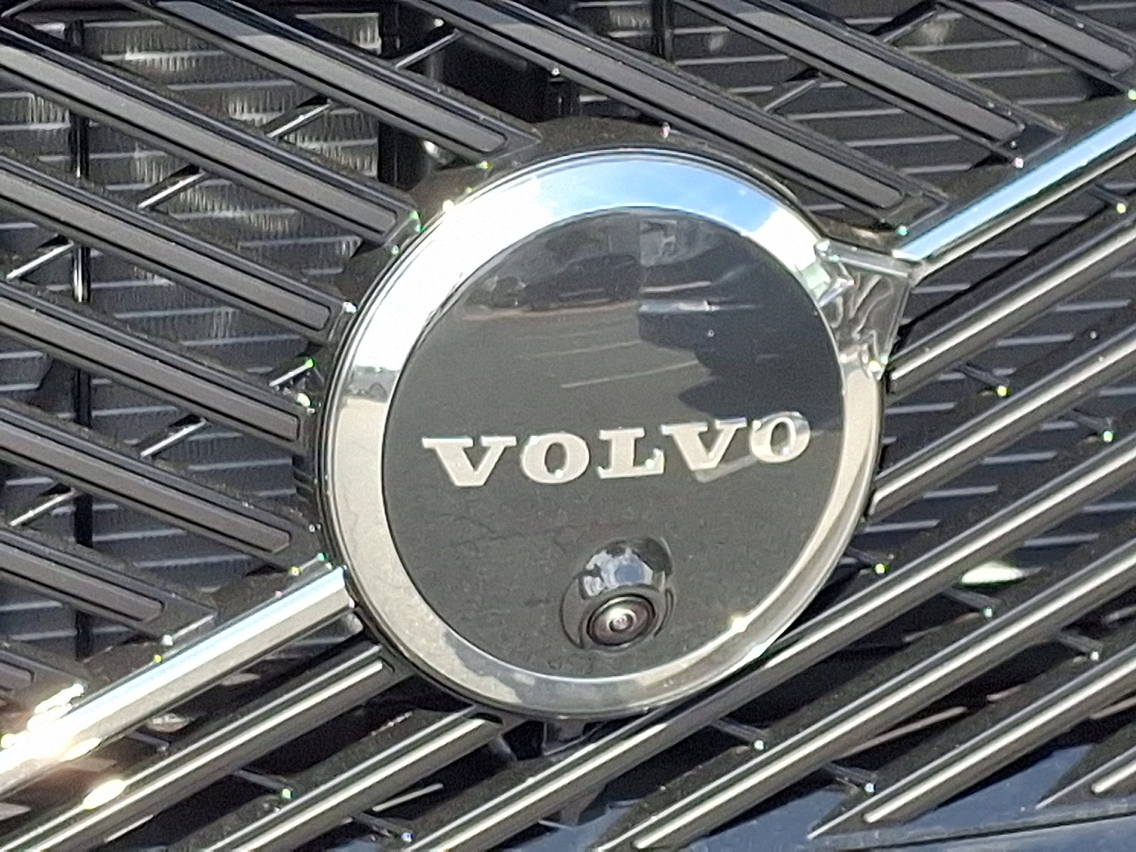 New 2026 Volvo XC60 B5 Ultra w/ Protection Package Premier image 17
