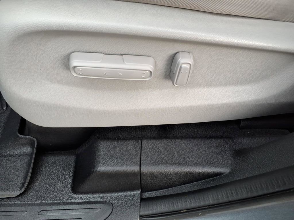 Used 2019 Honda Odyssey LX image 14