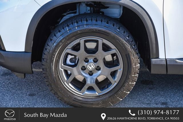 Used 2025 Honda Pilot TrailSport image 11