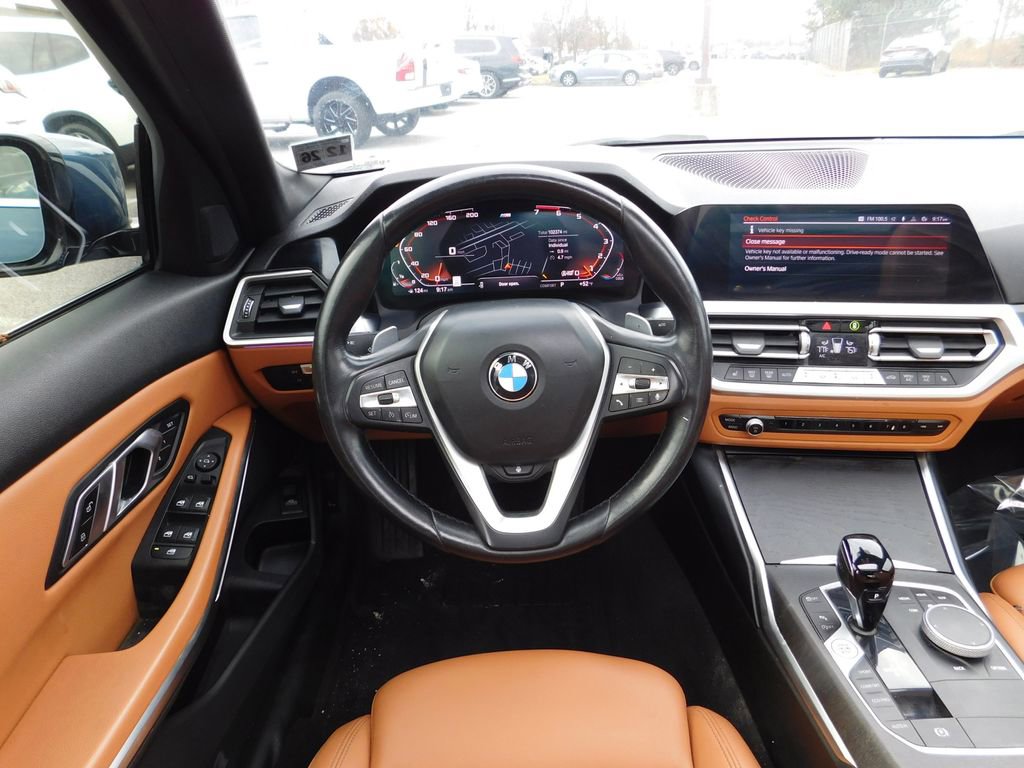 Used 2022 BMW 330i xDrive Sedan w/ Premium Package image 13