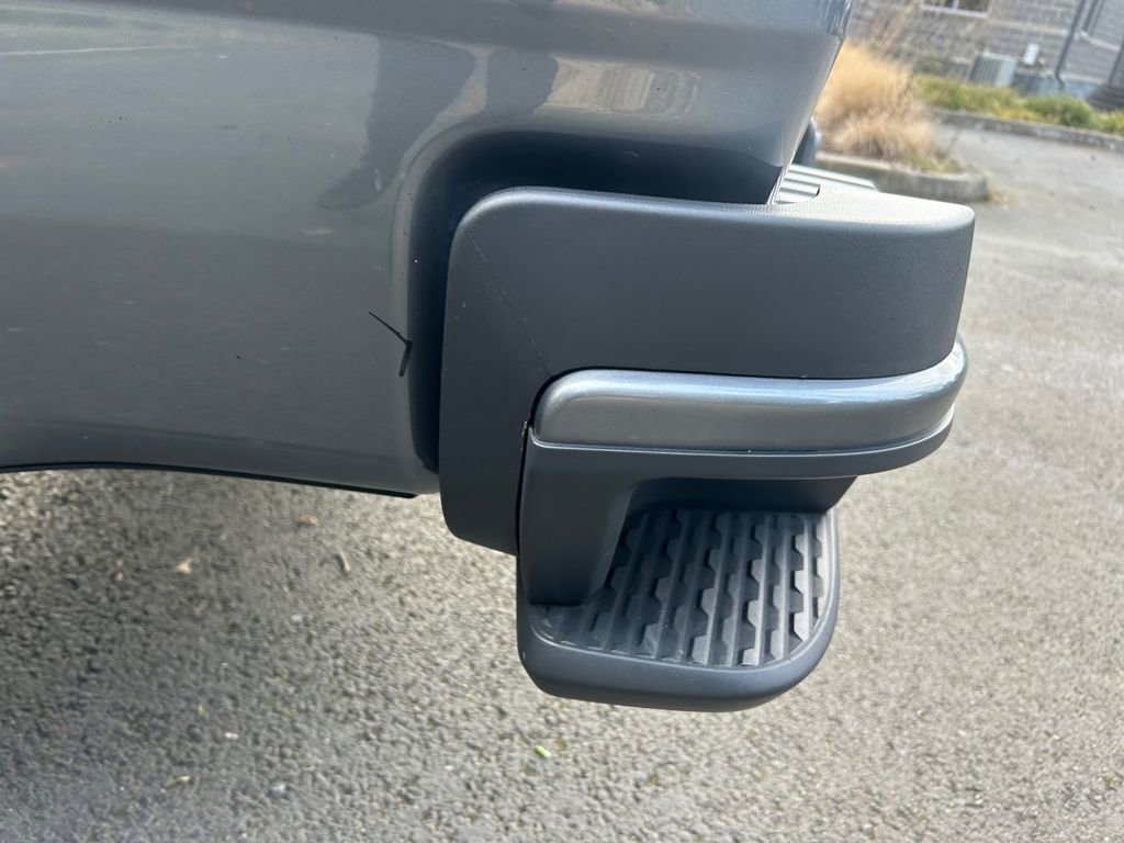 Used 2022 GMC Canyon Elevation image 35