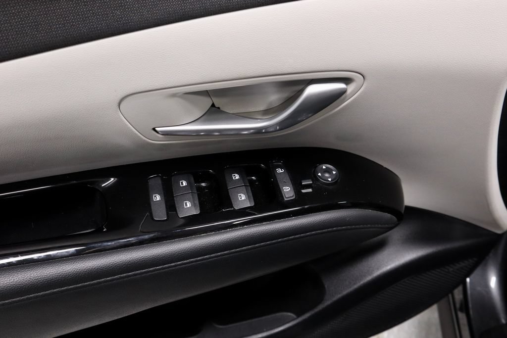 Certified 2024 Hyundai Tucson Limited AWD/4WD image 24