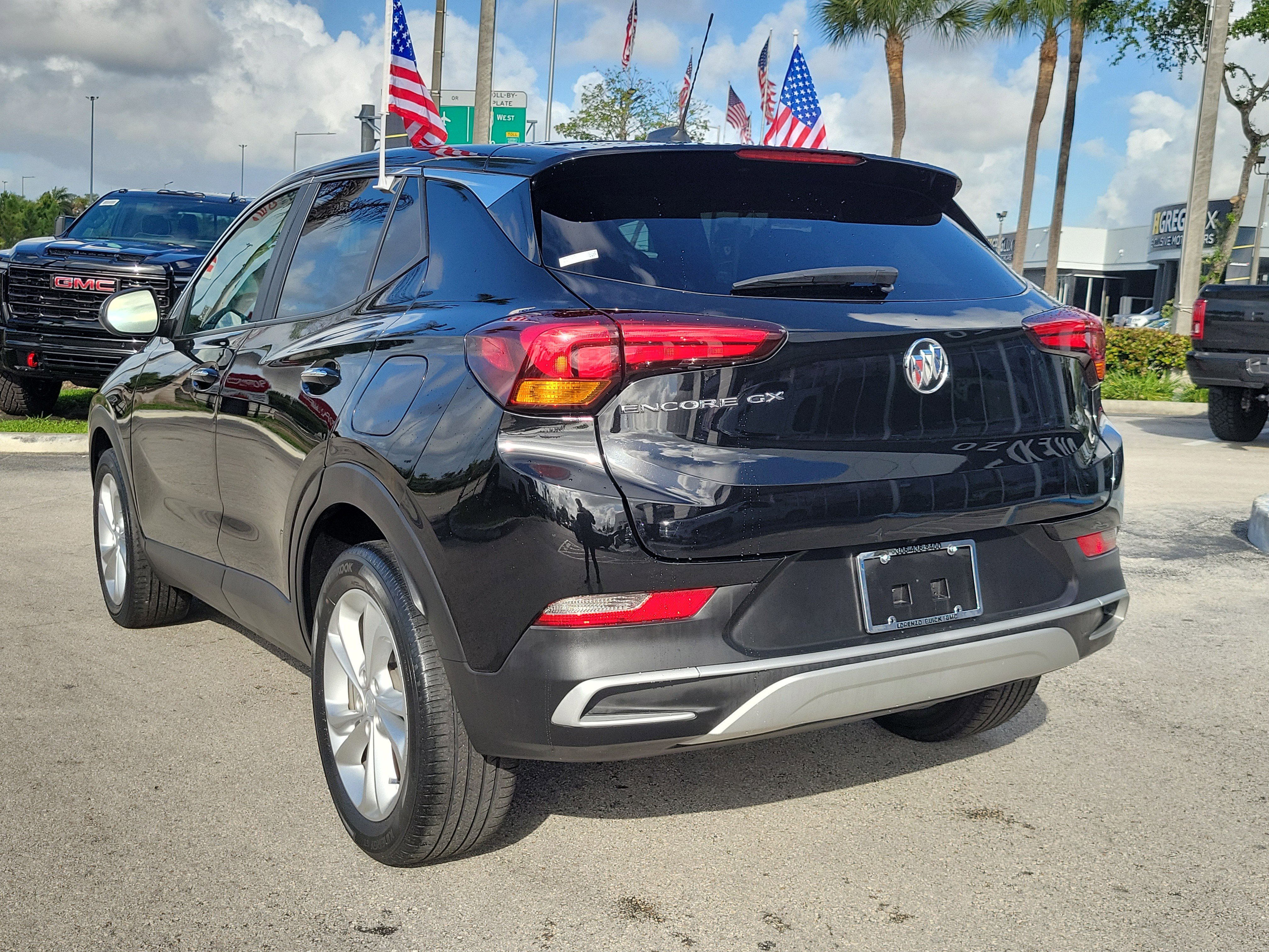 Used 2023 Buick Encore GX Preferred w/ Cold Weather Comfort Package image 7