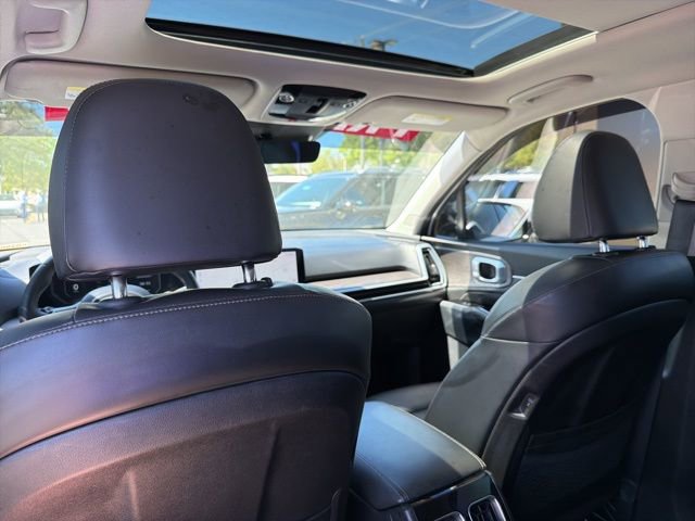 Used 2024 Kia Sorento SX image 30