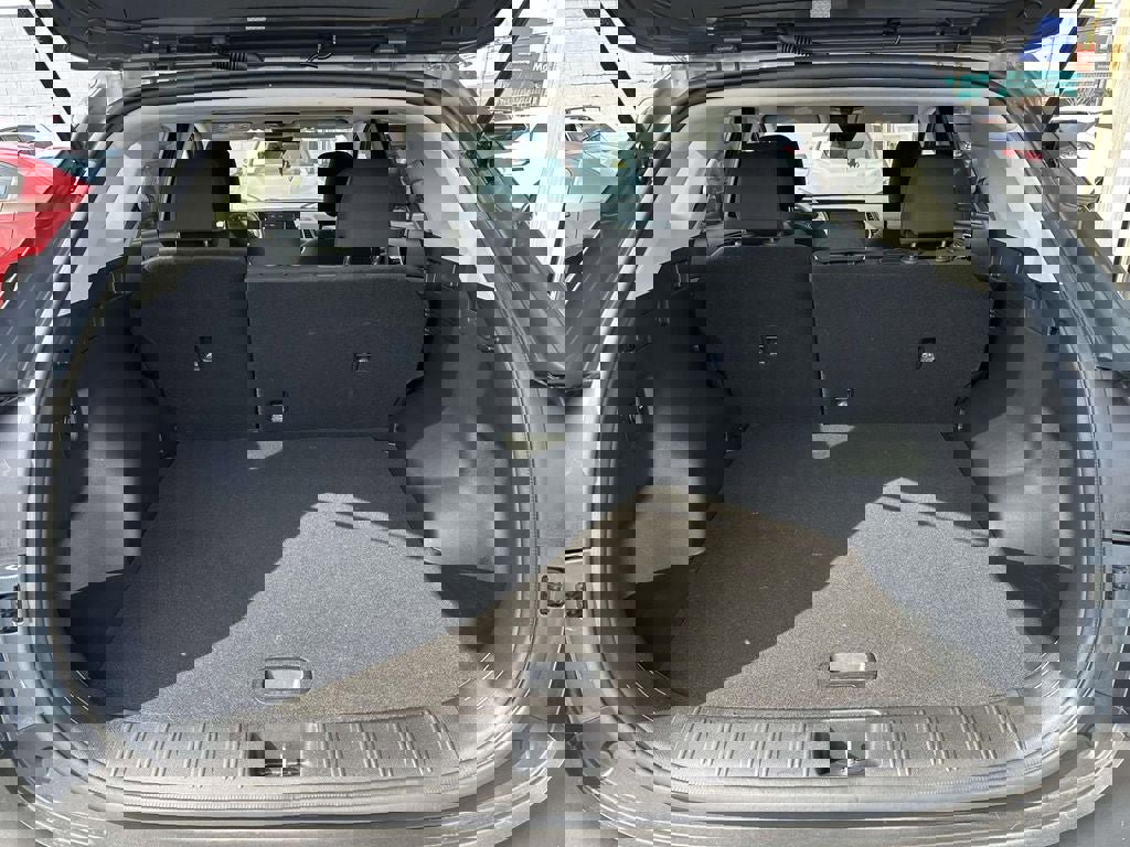 Certified 2025 Kia Sportage LX image 11