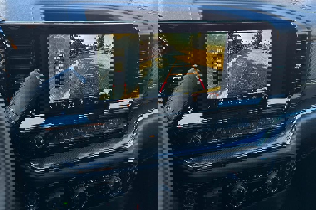 New 2026 Chevrolet Silverado 2500 ZR2 w/ ZR2 Bison Edition AWD/4WD image 19