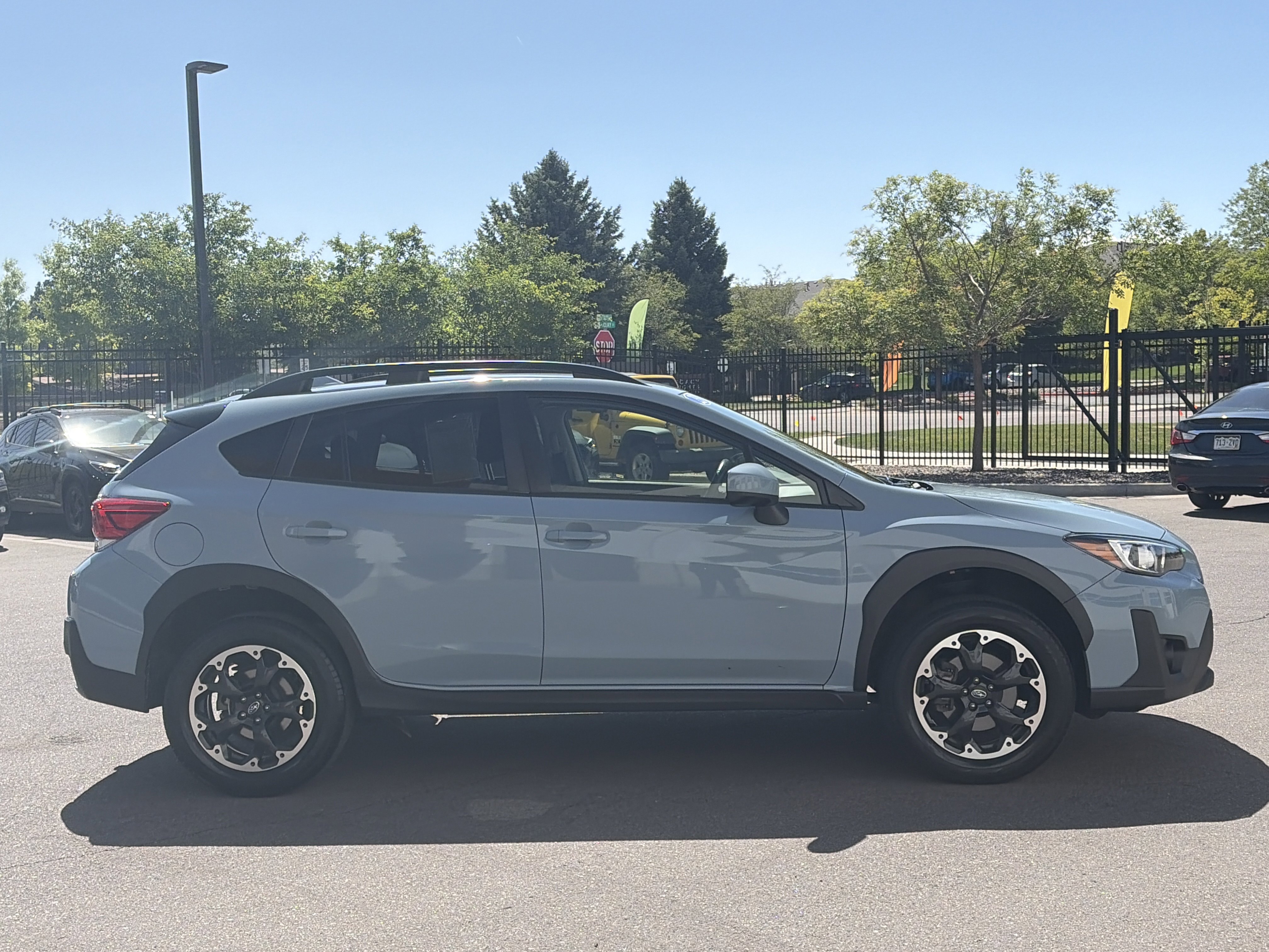 Used 2023 Subaru Crosstrek 2.0i Premium AWD/4WD image 4