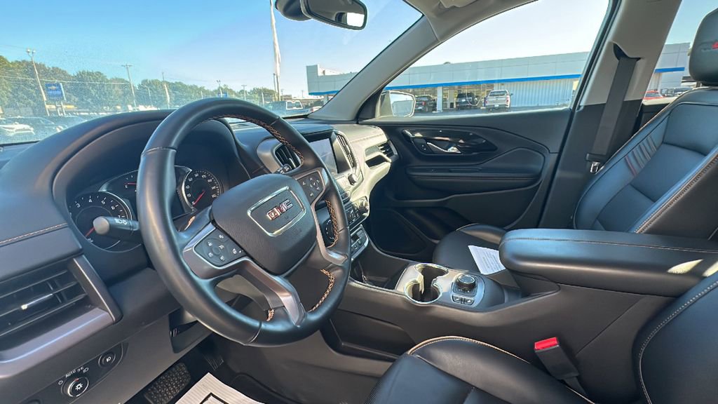 Used 2024 GMC Terrain AT4 image 11
