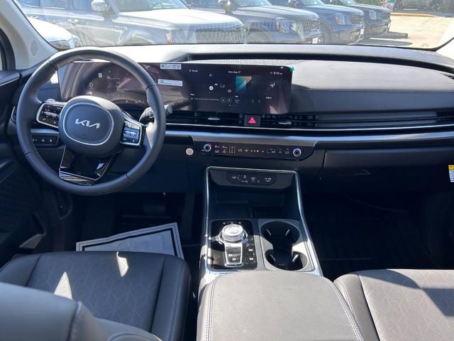 New 2026 Kia Carnival SX w/ SX Dark Edition Package FWD image 11