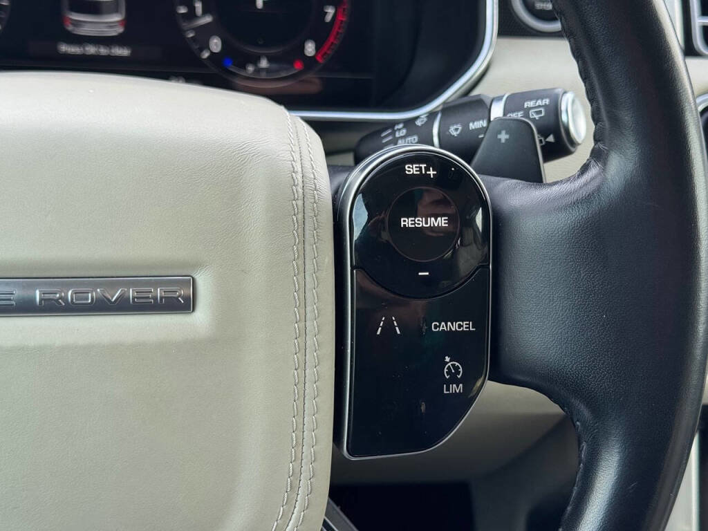 Used 2019 Land Rover Range Rover image 19