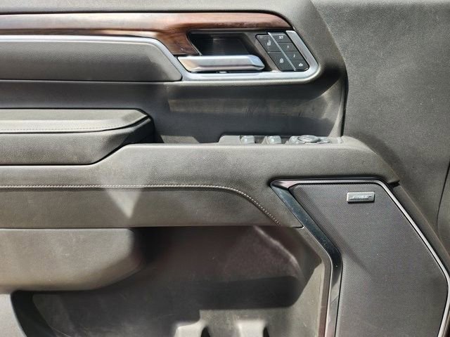 Used 2024 GMC Sierra 2500 SLT w/ SLT Premium Package image 21