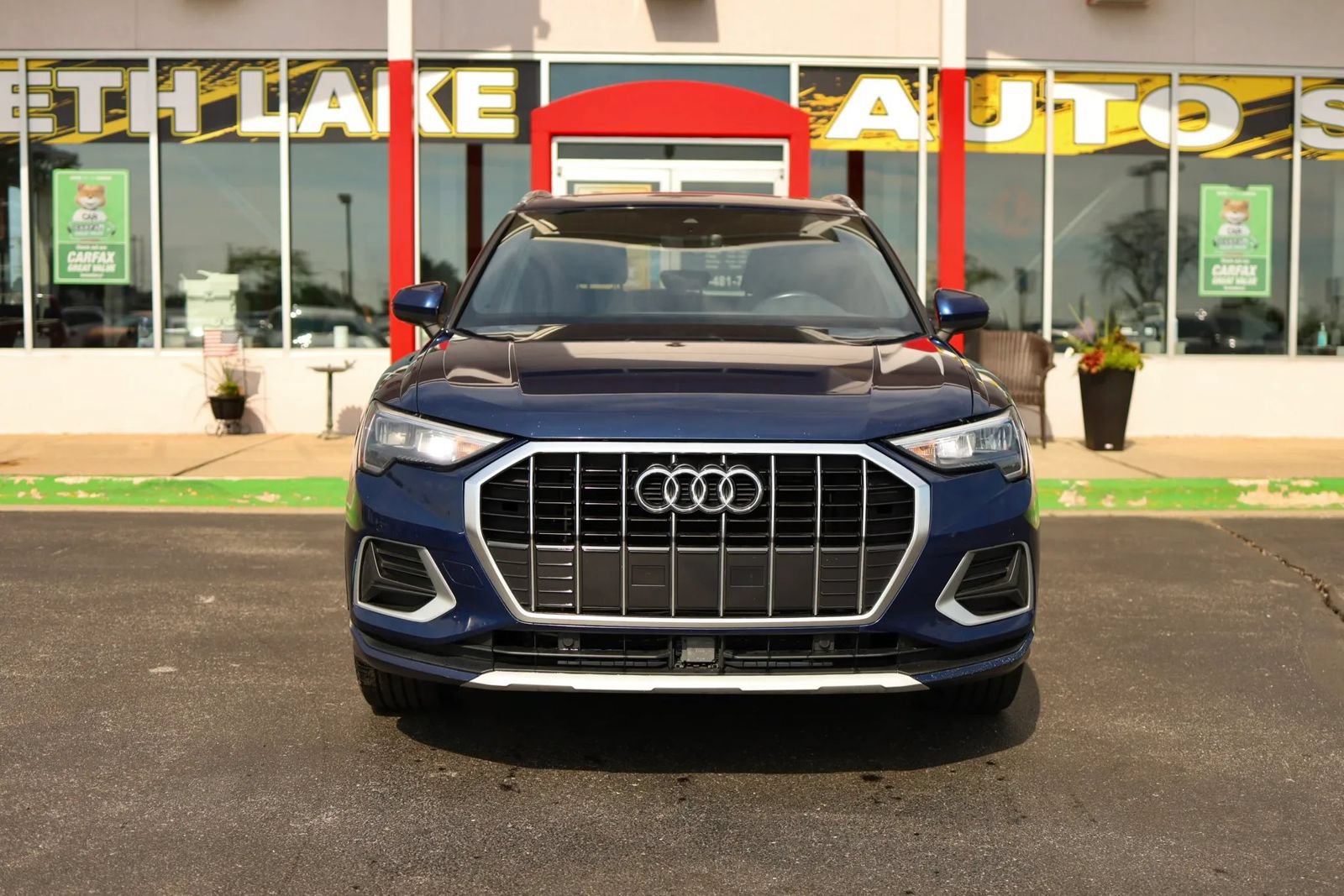Used 2022 Audi Q3 2.0T Premium w/ Convenience Package AWD/4WD image 2
