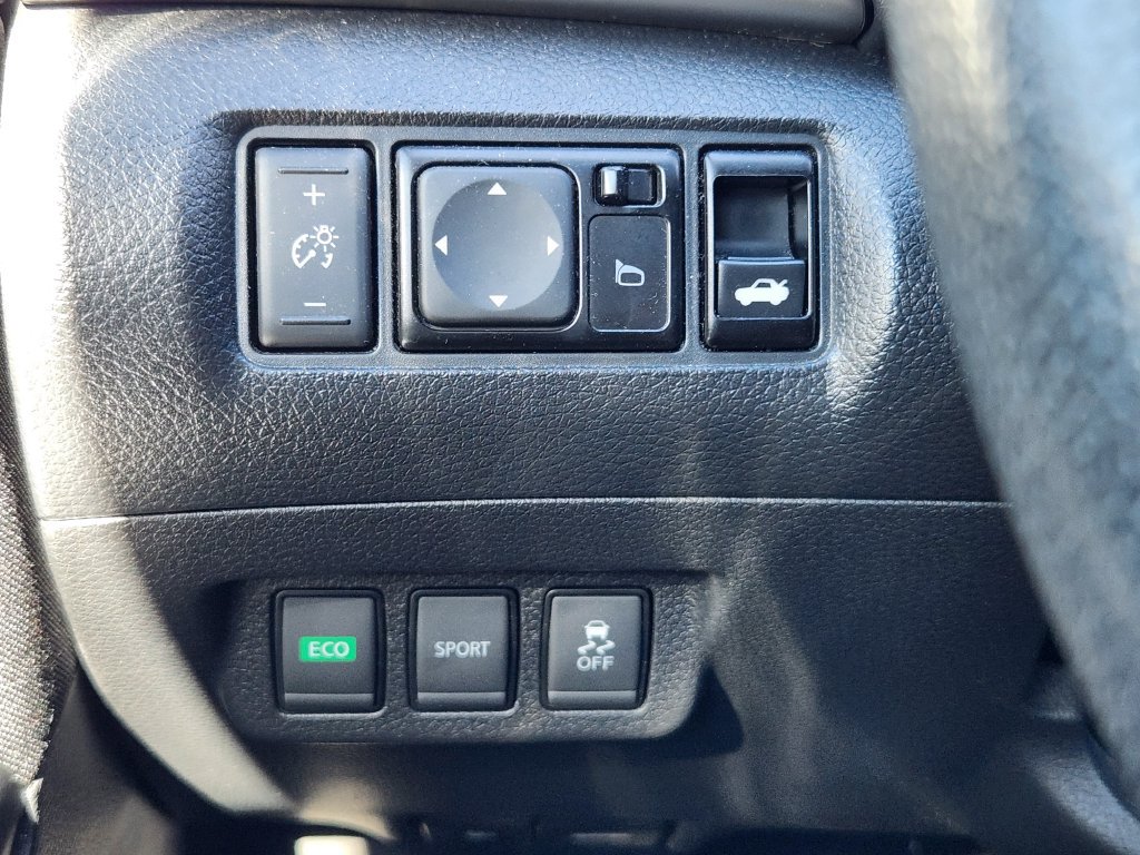 Certified 2017 Nissan Sentra SR FWD image 19