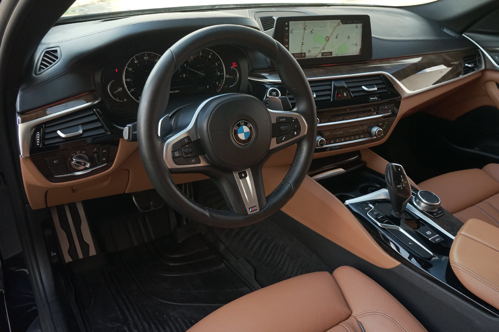 Used 2018 BMW 530i xDrive AWD/4WD image 2
