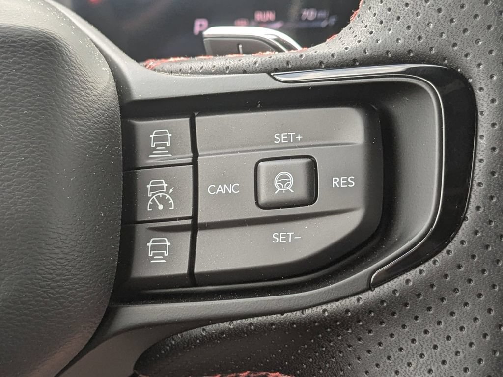 New 2026 Dodge Charger R/T AWD/4WD image 17